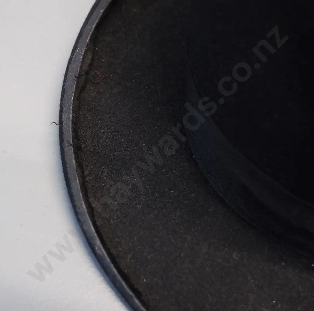 vintage bowler hat w/embossed leather band "The City Hat" & Undrill's Christchurch - some wear, foxing to lining Image 1++
