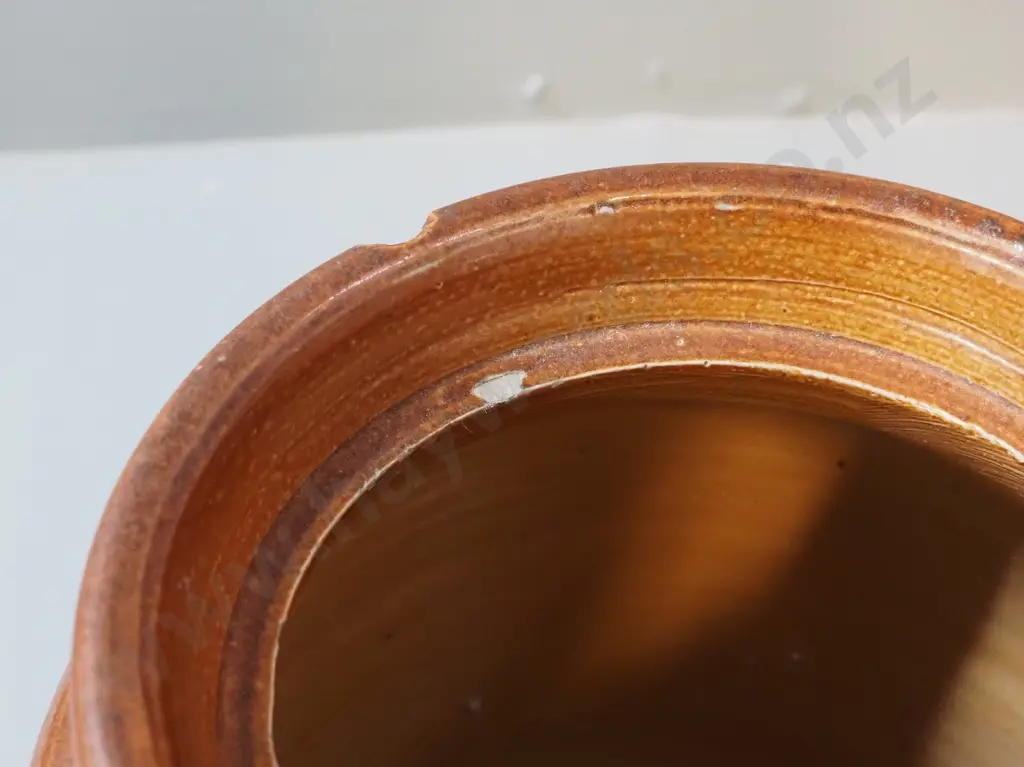 vintage small wide mouth crock  marked V.M. White Dunedin - small manufacturing flaw H170 D160 Image 1++