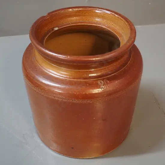 vintage small wide mouth crock  marked V.M. White Dunedin - small manufacturing flaw H170 D160