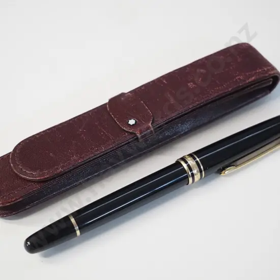 Montblanc fountain pen - nib marked 14k Montblanc - with leather case