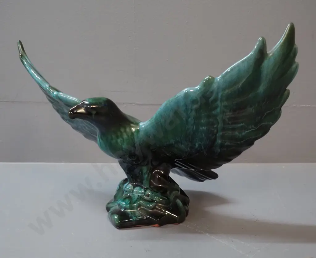 Blue Mountain pottery eagle with spread wings - H-220 wing span 360 Image 1++