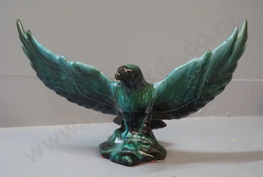 Blue Mountain pottery eagle with spread wings - H-220 wing span 360 Image 1++