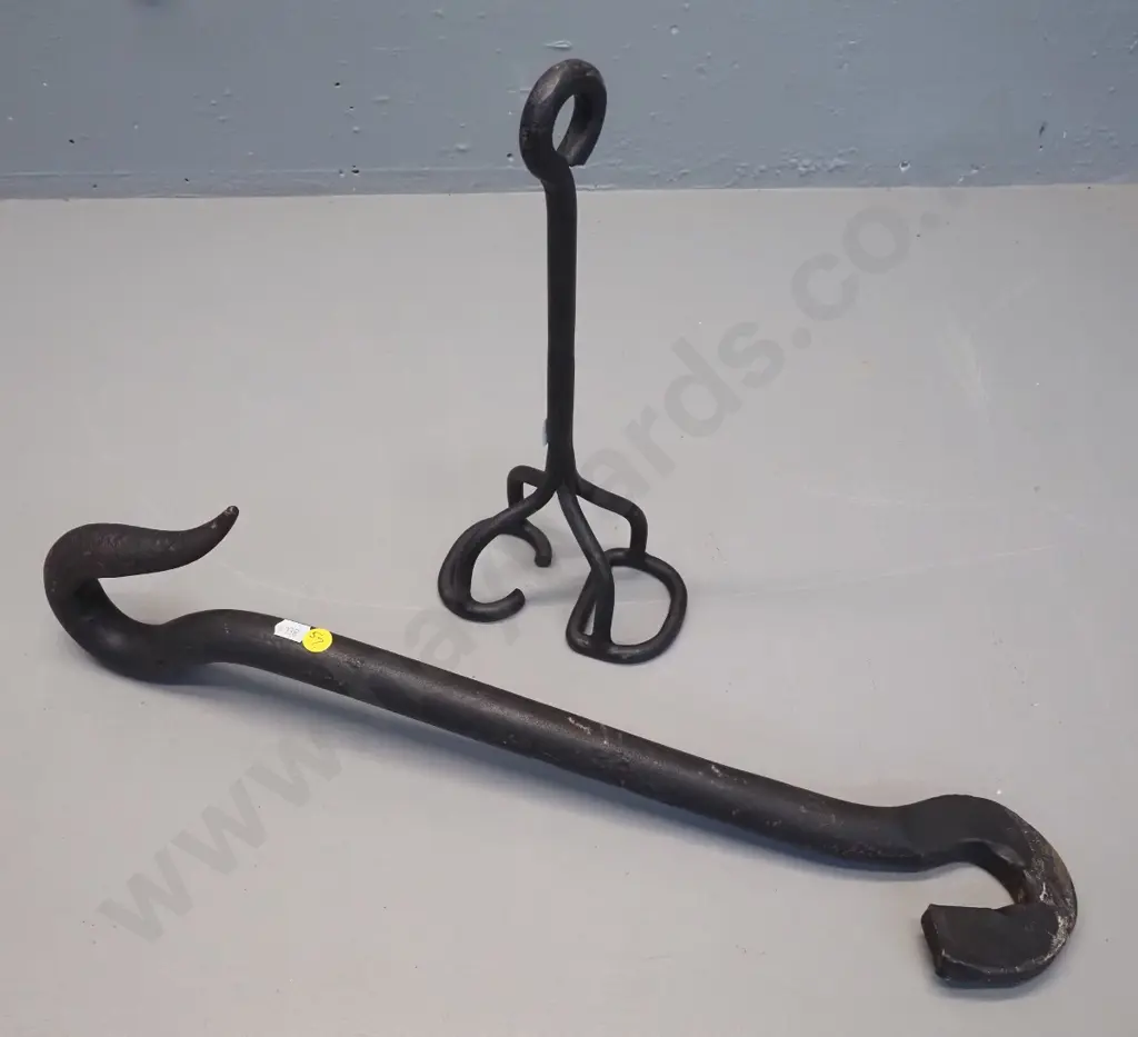 2 forged iron items - large double hanging hook L-530 and a branding iron with letters "CD" Image 1++