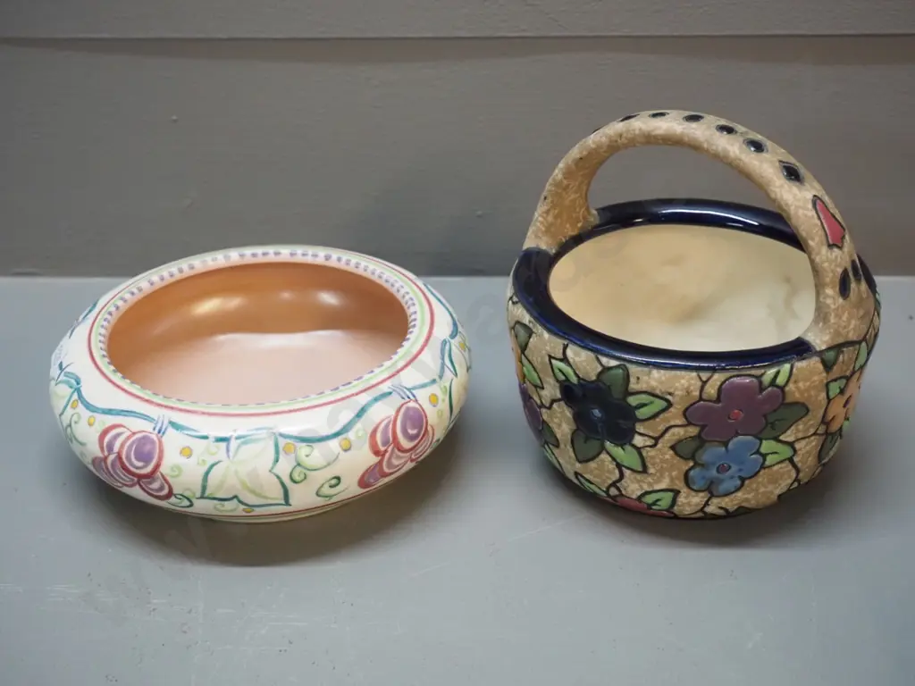 hand-painted Poole bowl D-140 and a small Amphora basket H-150 D-120 Image 1++