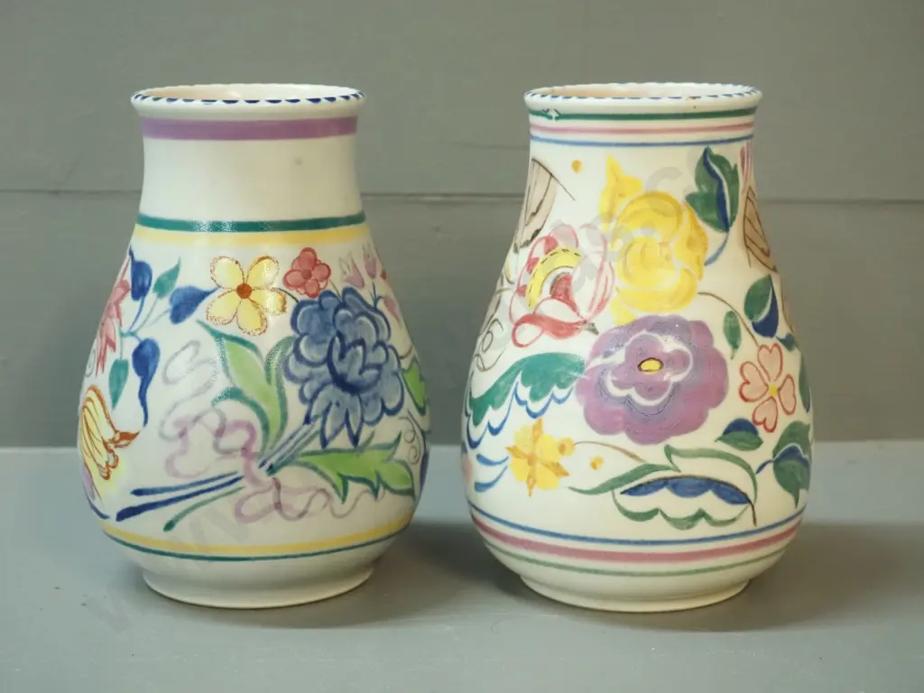 2 Poole hand-painted floral vases H-150 Image 1++