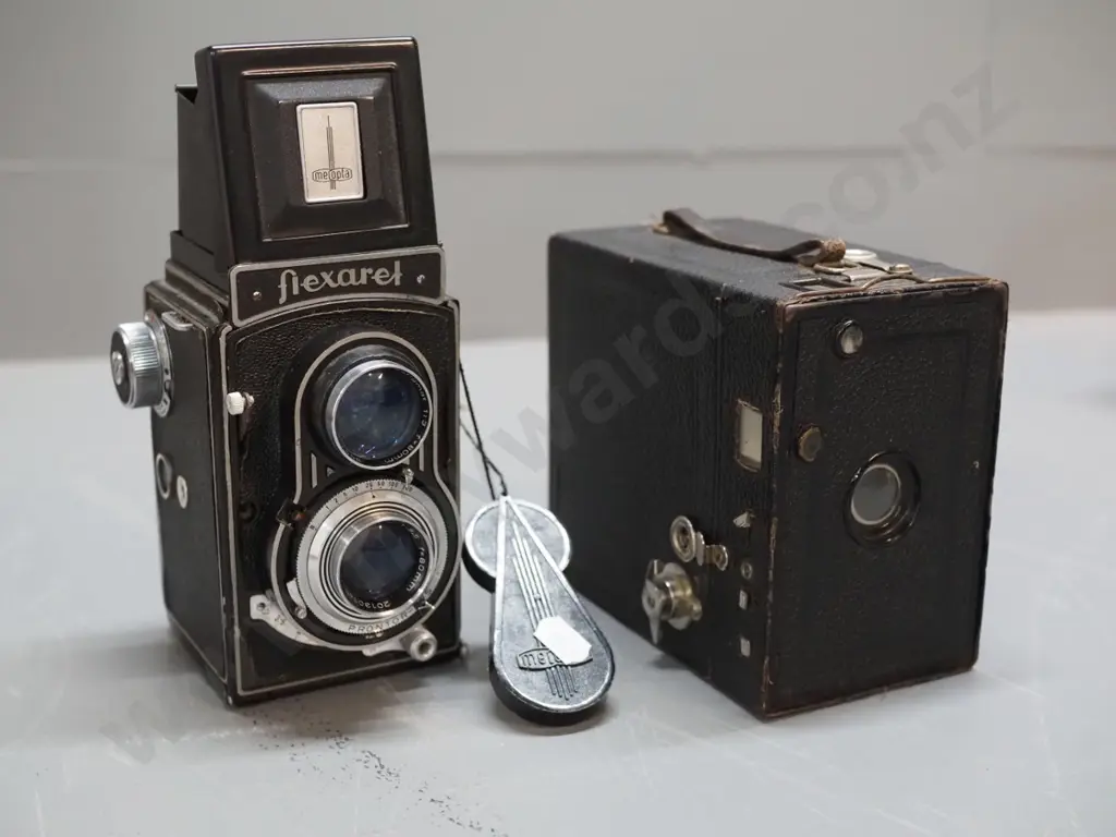 Meopta Flexaret twin-lens reflex camera and a Kodak box camera - both with age wear, minor corrosion etc. Image 1++