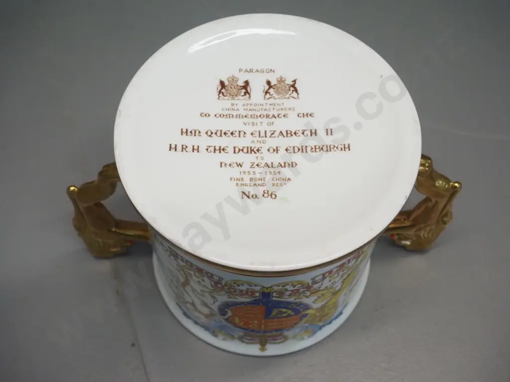 Paragon commemorative Coronation / 1953-54 NZ Royal Visit Loving Cup - limited edition of 1000. H120 W200 Image 1++
