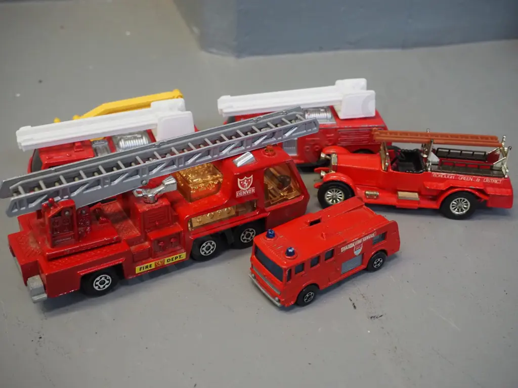 6 small die-cast firefighting vehicles - Matchbox, Tonka, Lesney England, etc. - largest is L-160 Image 1++