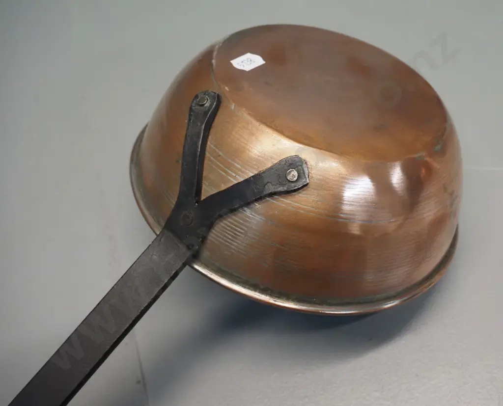 vintage copper and cast iron ladle L-540 - copper ladle D-190 Image 1++