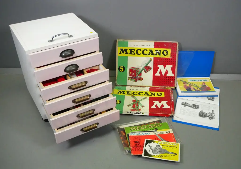 large Meccano collection including 6-drawer chest w/fitted drawers, multiple sets, original boxes & booklets H560 Image 1++