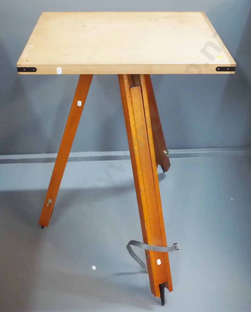 timber surveyor's table on adjustable tripod legs - H-780 at lowest position W-500 D-410 Image 1++