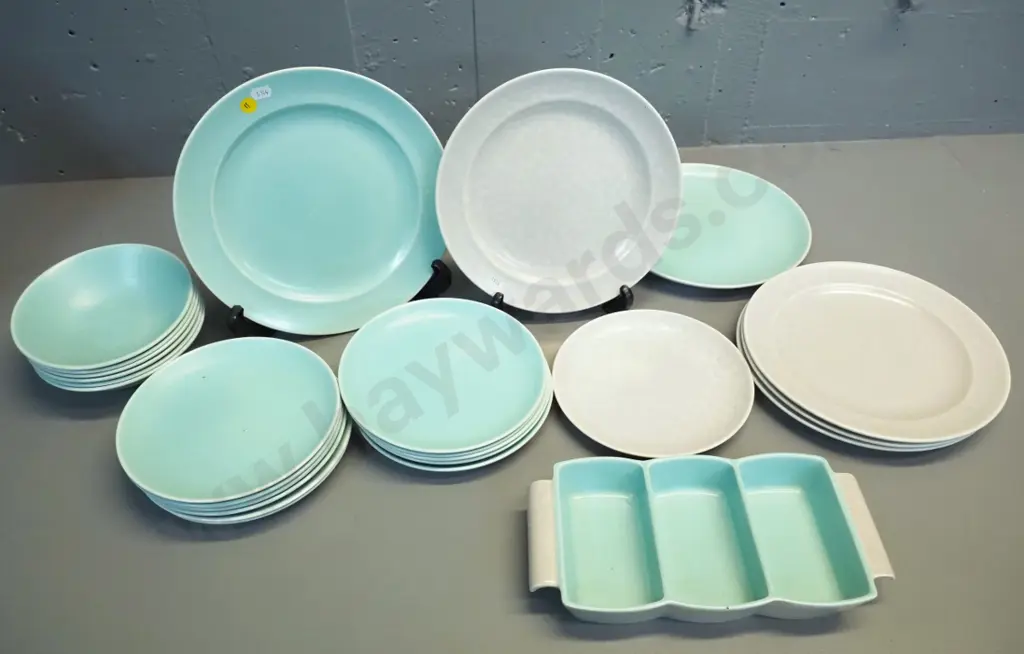 Poole tableware - 6 seagull colour plates and various teal plates plus teal & seagull 3-part serving dish Image 1++