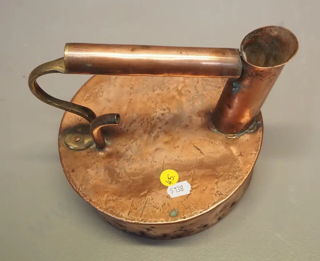 early small vented copper and brass kettle - some dents & wear H-160 L-190 Image 1++