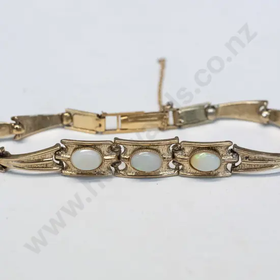 bracelet with 3 opal stones stamped sil - safety chain broken