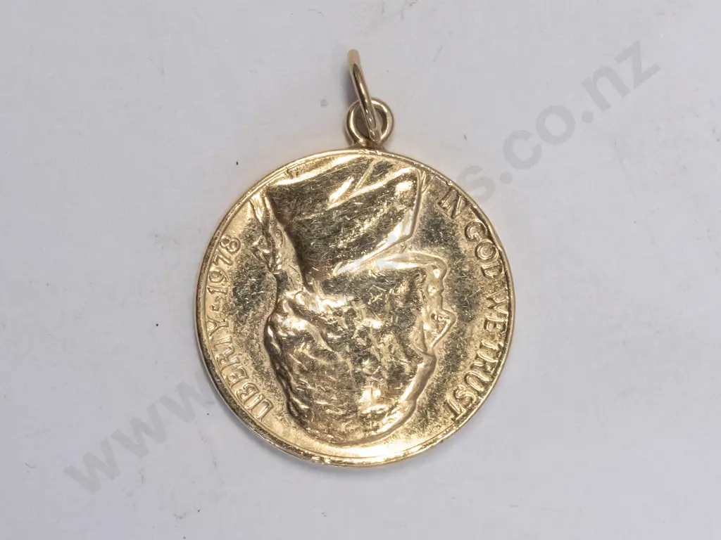 USA liberty medalion neklace no chain Image 1++