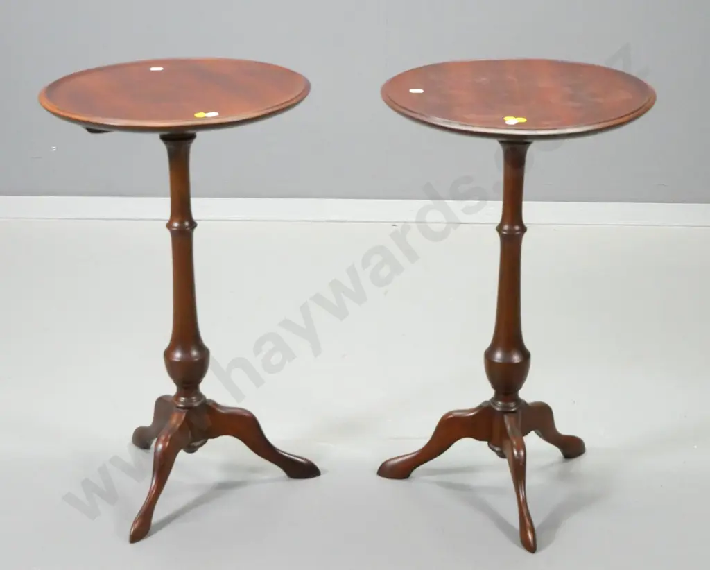 pair of mahogany tripod column base wine tables H-610 D-375 Image 1++
