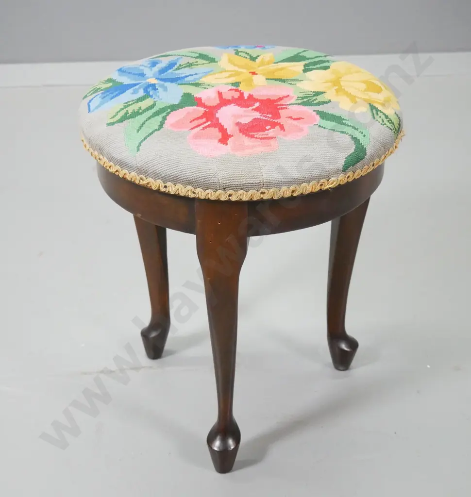 mahogany cab-leg stool with hand-worked floral tapestry seat H-420 D-360 Image 1++