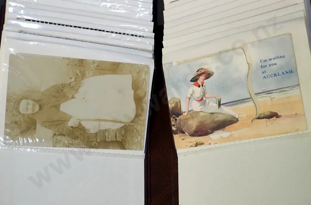 2 albums full of vintage postcards and greeting cards Image 1++