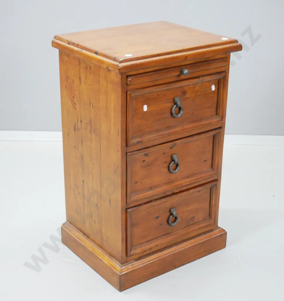 reproduction mahogany 3-drawer bedside cabinet with slide, cast metal handles H-740 W-460 D-370 Image 1++