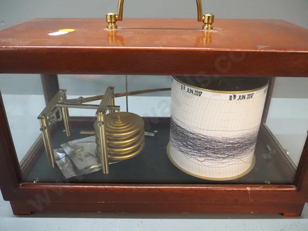 wood-cased barograph - marked Naudet France H-170 L-300 W-145 Image 1++