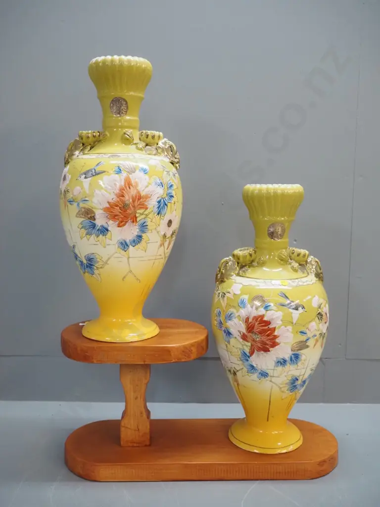 pair of Asian vases floral vases on homemade rimu stand Vas H-480 Image 1++