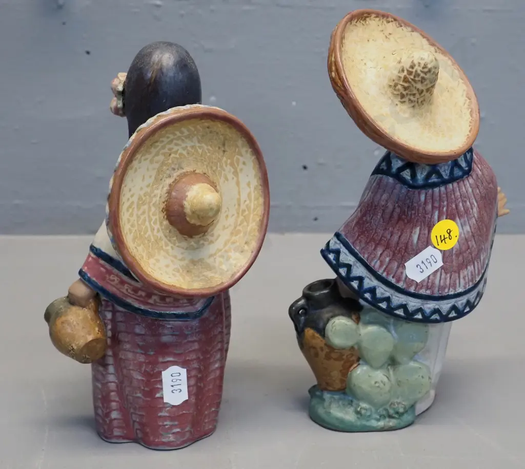 pair of Lladro South American or Mexican figures - male H-190 and female Image 1++