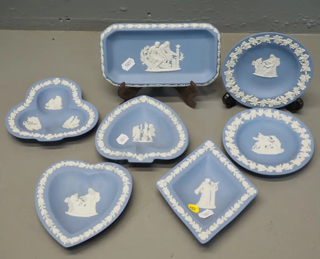 Wedgwood light blue jasperware: 7 pin dishes including set of 4 playing card suits Image 1++