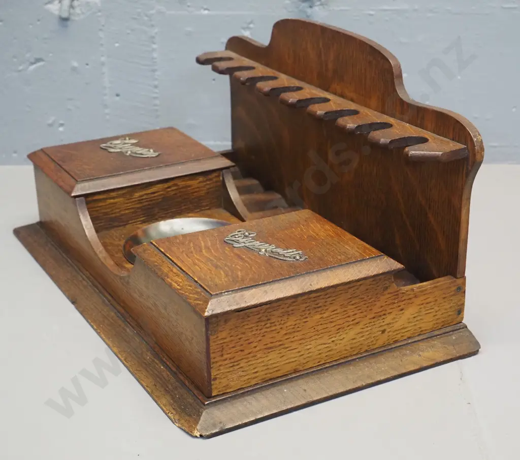 oak smoker's stand with pipe rack, 2 lidded compartments & (non-original) copper ashtray H-200 W-400 D-230 Image 1++