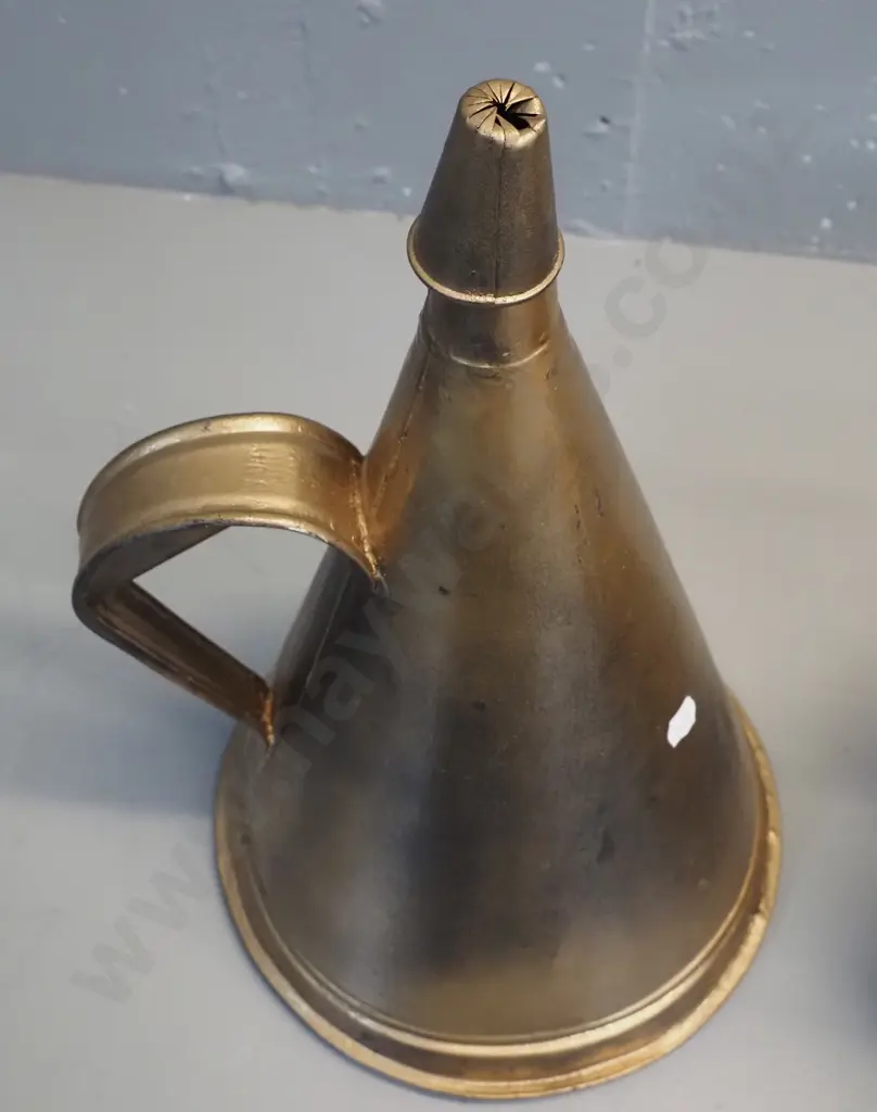 brass scuttle H-330 W-240 and a tin pitcher / jug with gilt paint finish and shaped metal cap Image 1++