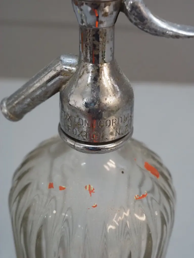 2 vintage soda syphons - Van Kist Blenheim and Ballins Breweries Christchurch Image 1++