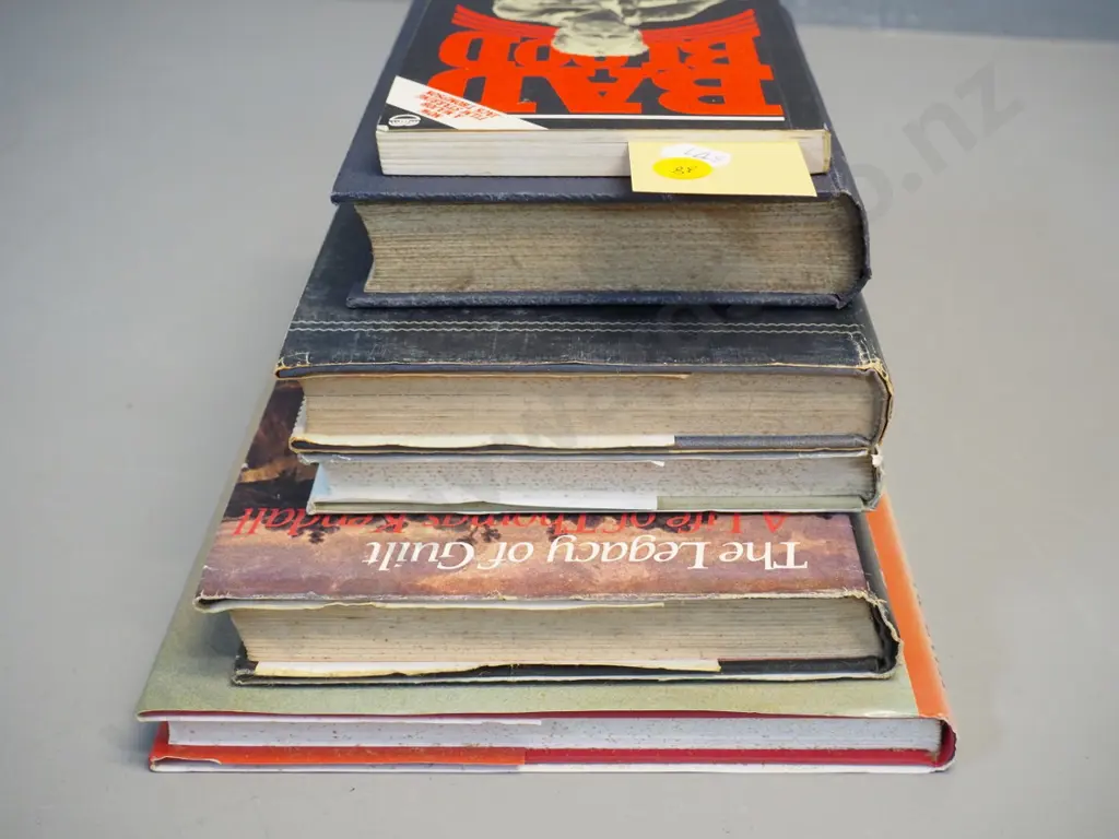 6 books - crime & legal subjects: Judith Binney on Thomas Kendall (ex library) Stanley Graham, Hanlon, etc. Image 1++