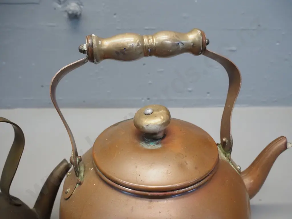 2 vintage small copper kettles, one w/brass handle, one w/wooden handle H220 W-230, both have minor denting Image 1++