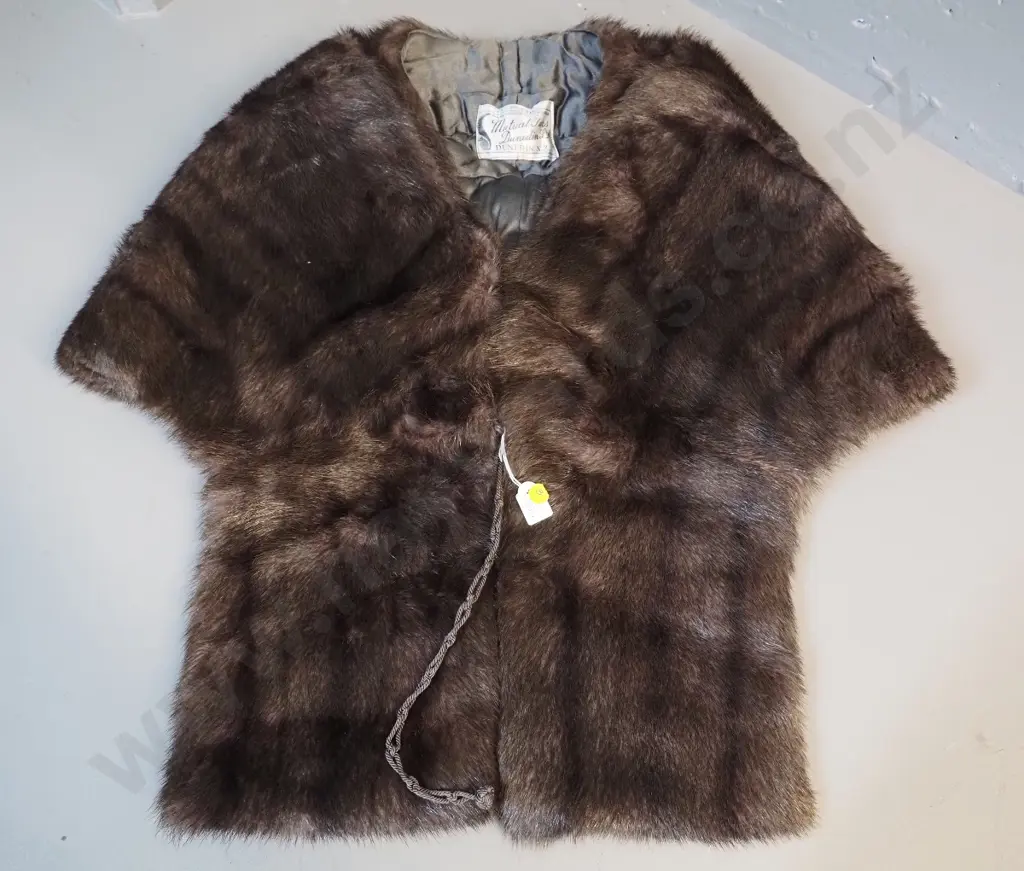 brown fur stole with Mutual Furs Dunedin label Image 1++