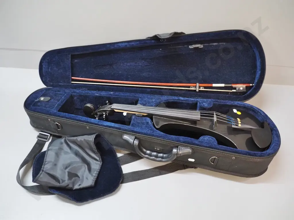Cremona solid body electric violin with bow and fitted case - a few nicks to finish Image 1++