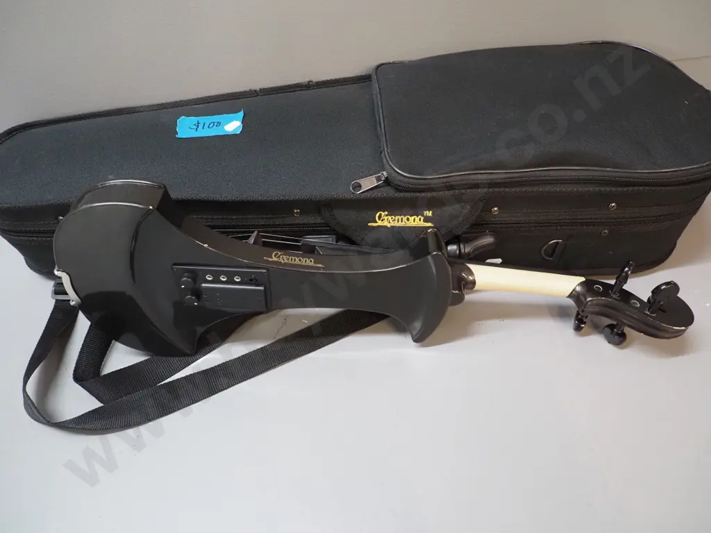 Cremona solid body electric violin with bow and fitted case - a few nicks to finish Image 1++