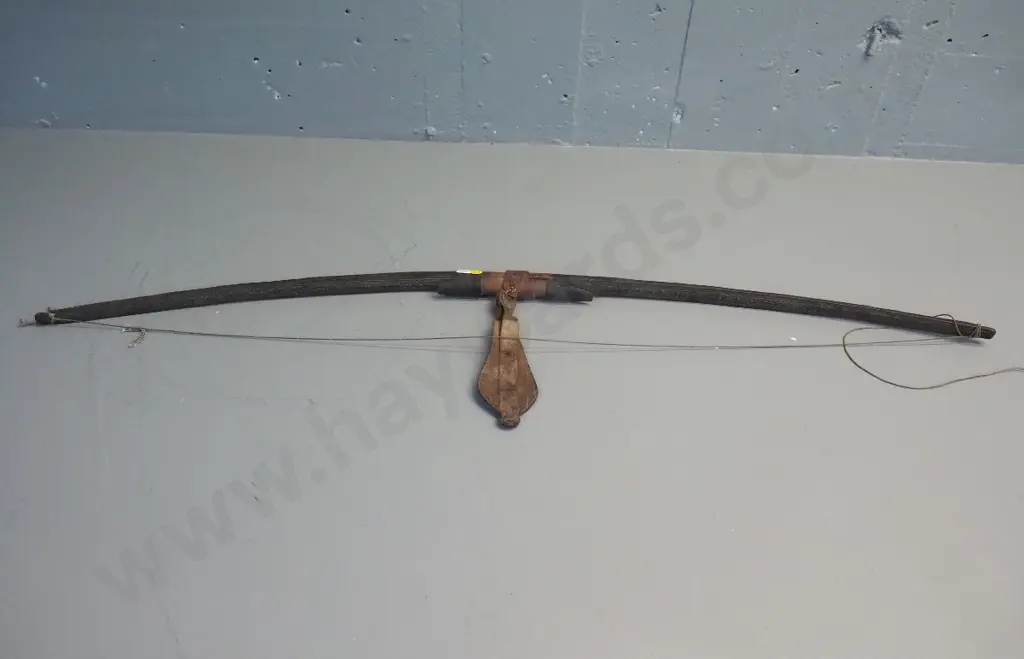 ethnic weapon; Afghan bow with leather flap L-1100 Image 1++