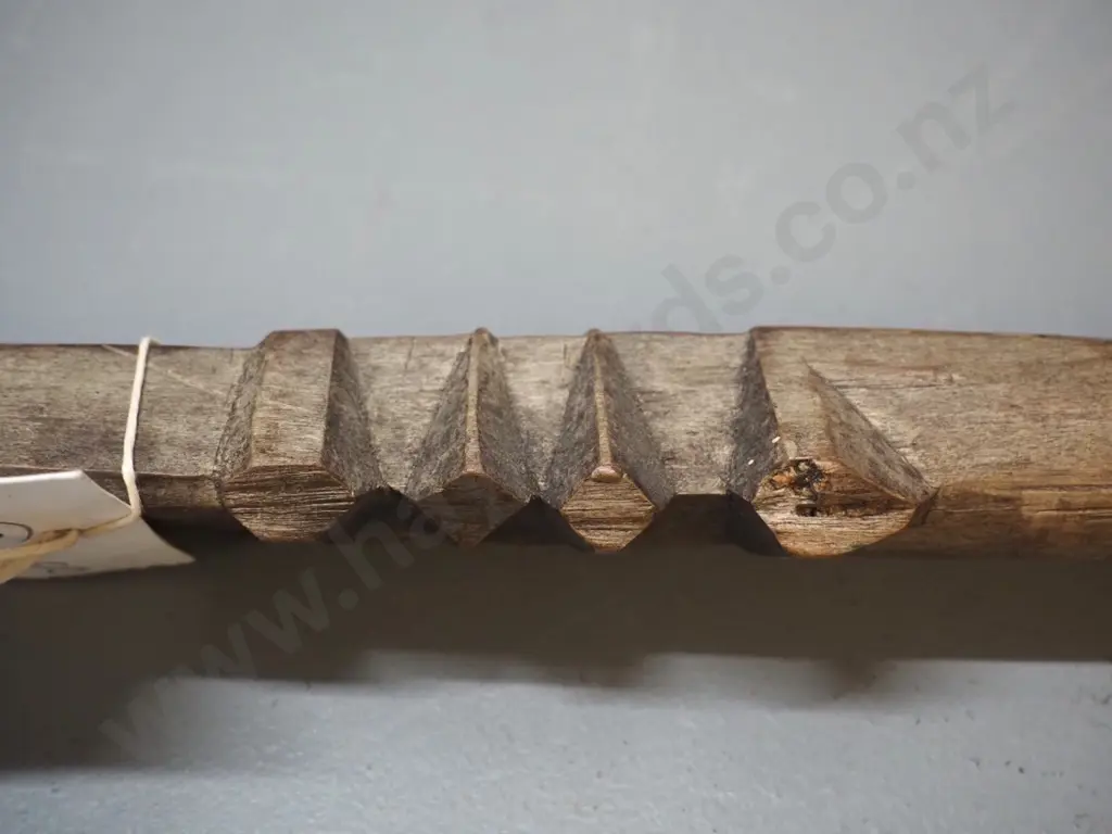 ethnic weapon collection: wooden club from Samoa - with some damage L-870 Image 1++
