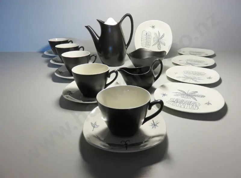 Mid-century coffee service from the Staffordshire based English studio midwinter Image 1++