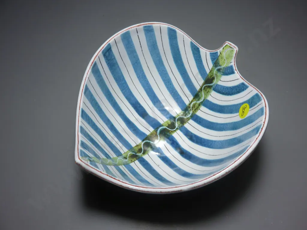 Superb mid-century Stig Lindberg for Gustavsberg of Sweden Faience Leaf Bowl Image 1++