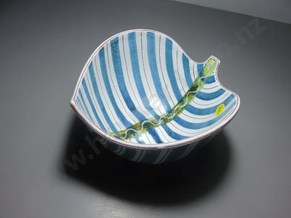 Superb mid-century Stig Lindberg for Gustavsberg of Sweden Faience Leaf Bowl Image 1++