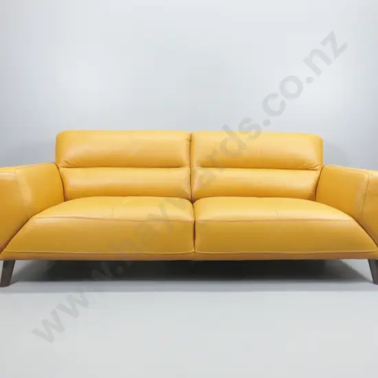 Vivin mustard leather upholstered contemporary 3 seater settee - pristine condition H-800 W-2120 D-900