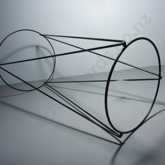Wire plant stand
