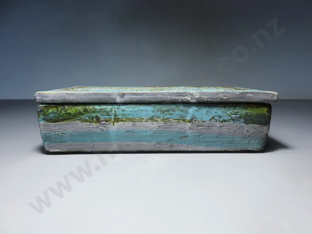 Important mid-century Aldo Londi for Bitossi of Italy lidded box Image 1++