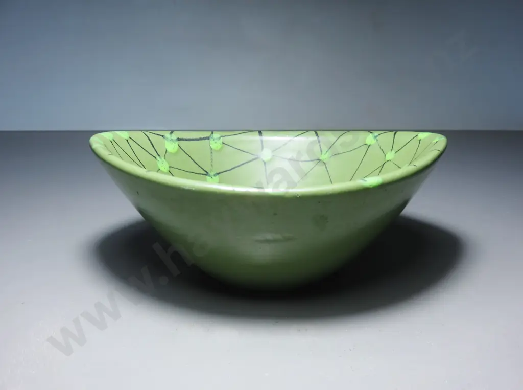 Mid-century Aldo Londi for Bitossi of Italy green bowl Image 1++