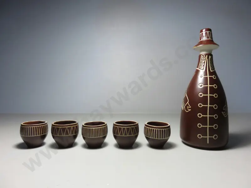 Mid-century Scandinavian decanter service from the finish studio of Arabia Image 1++