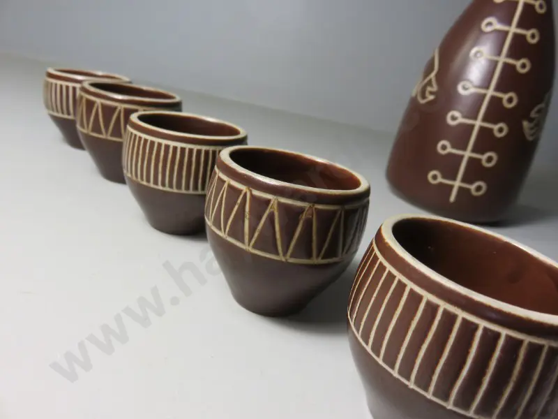 Mid-century Scandinavian decanter service from the finish studio of Arabia Image 1++
