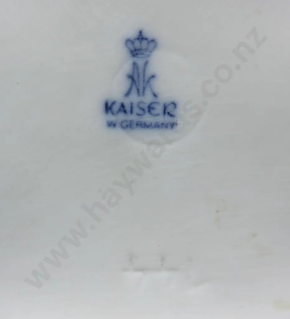 “Op Art” Bisque Porcelain vase by the West German studio of AK Kaiser Image 1++