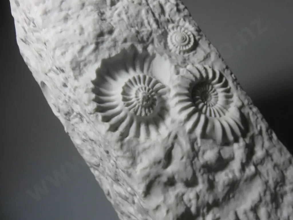 “Op Art” Bisque Porcelain vase by the West German studio of AK Kaiser Image 1++
