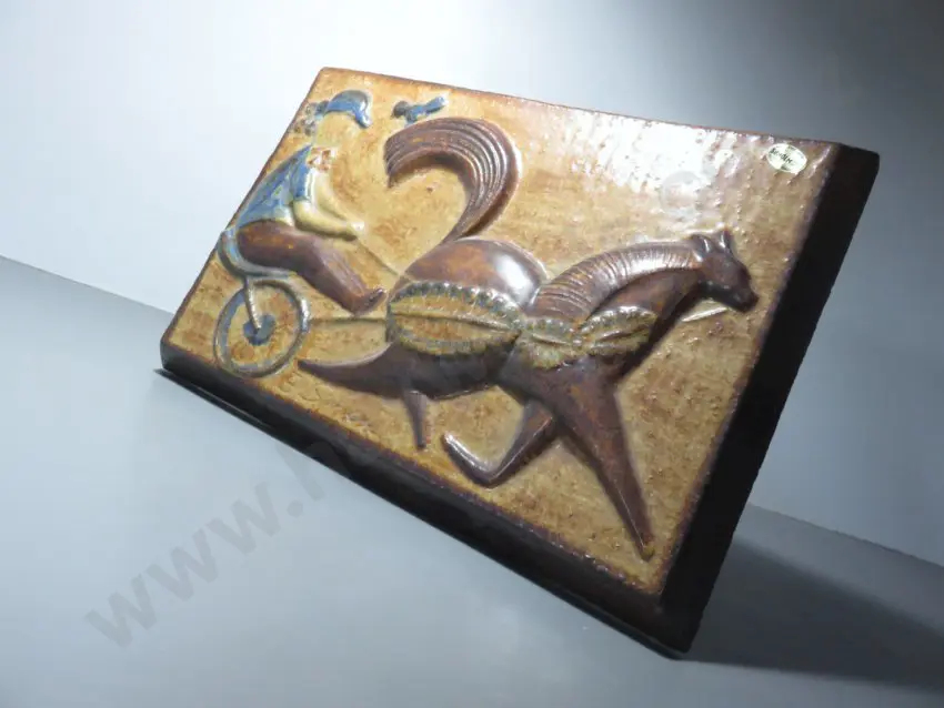 Mid-Century Scandinavian stoneware wall plaque by joseph Simon for the Danish studio Søholm Image 1++