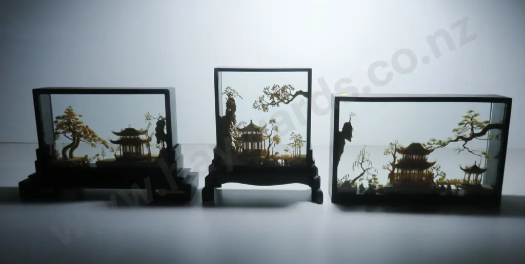 Three vintage oriental cork Dioramas. Image 1++
